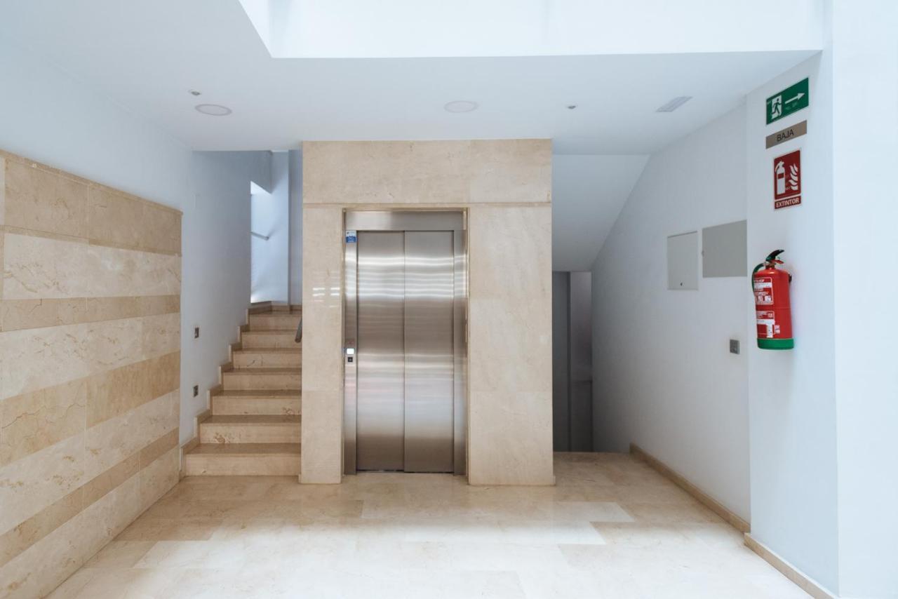 Apartamento Estelar Con Piscina Y Garaje Nervion Daire Sevilla Dış mekan fotoğraf